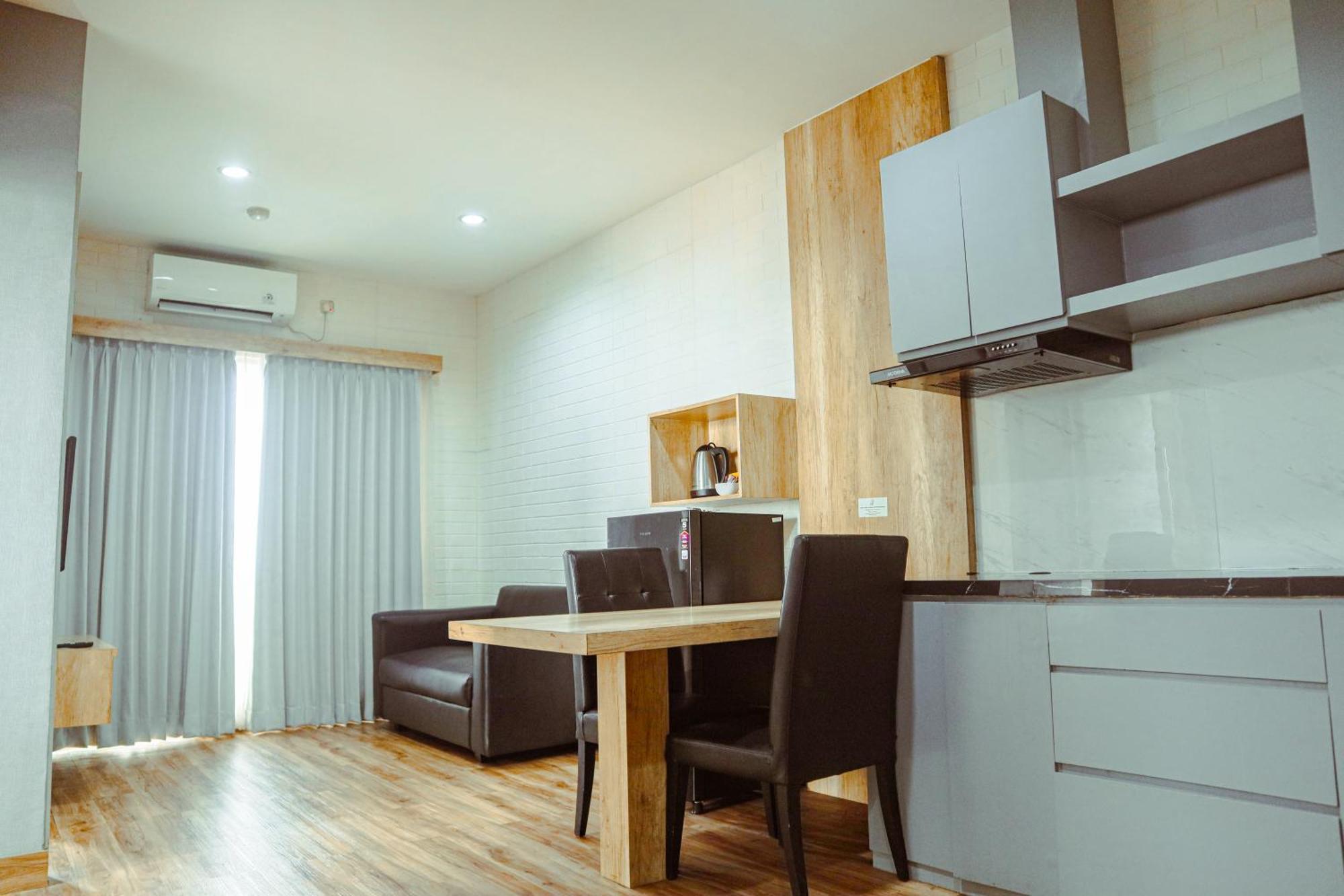 Kamar Deluxe Double (2 orang Dewasa + 1 Anak)